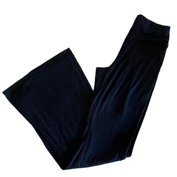 High waisted Black Yoga Pants - Picture 2 of 3